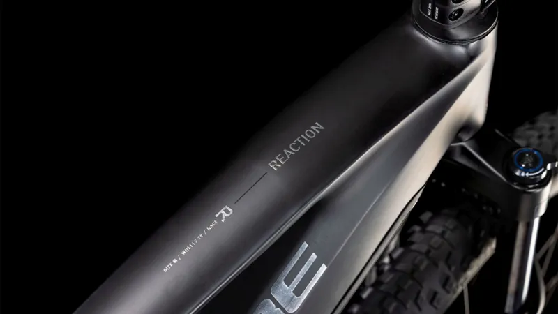 Cube Reaction Hybrid Race 800 E-MTB in Black/Metal-1